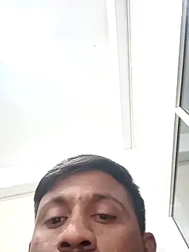 Snapshot of SlipperyRebound0 chatting on November 19, 2025, 4:40 pm SlipperyRebound0 online show from November 19, 2025, 4:40 pm