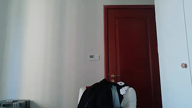 hangzi-0011 online show from October 6, 2025, 8:34 am