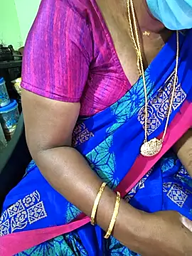 Snapshot of Tamilselviroja- chatting on May 25, 2026, 3:18 pm Tamilselviroja- online show from May 25, 2026, 3:18 pm