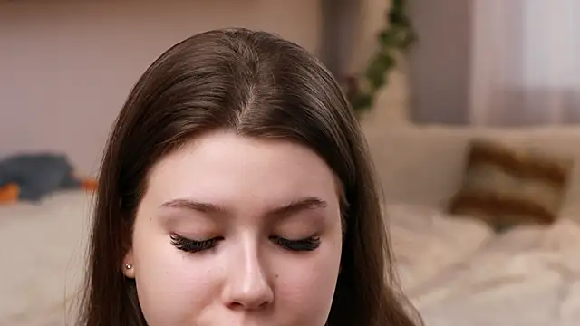 MondoNeko online show from October 5, 2025, 7:07 am