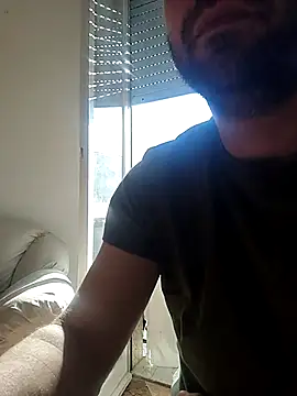 Snapshot of thonyx93 chatting on November 17, 2025, 11:05 am thonyx93 online show from November 17, 2025, 11:05 am