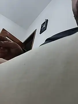 Snapshot of thonyx93 chatting on November 20, 2025, 11:26 pm thonyx93 online show from November 20, 2025, 11:26 pm