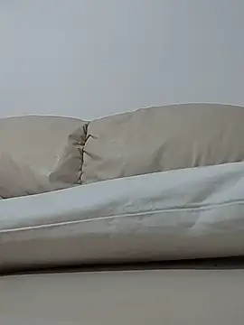 Snapshot of thonyx93 chatting on November 21, 2025, 1:32 pm thonyx93 online show from November 21, 2025, 1:32 pm