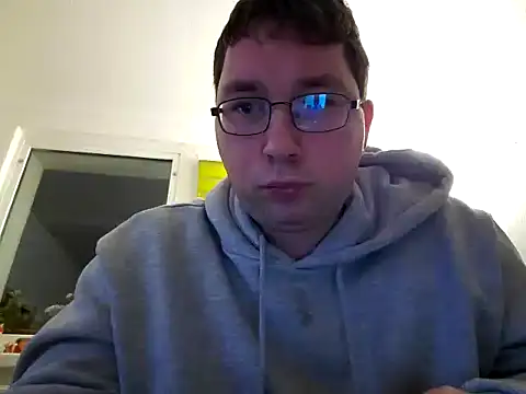 Snapshot of stivi2526 chatting on November 24, 2025, 10:42 pm stivi2526 online show from November 24, 2025, 10:42 pm