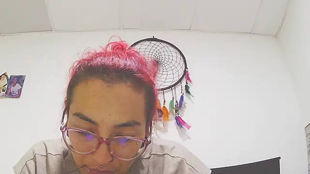 rojita-rojita online show from September 29, 2025, 3:44 am