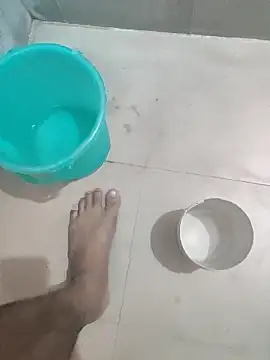 Hhhggghrrr3219 online show from September 30, 2025, 2:05 am