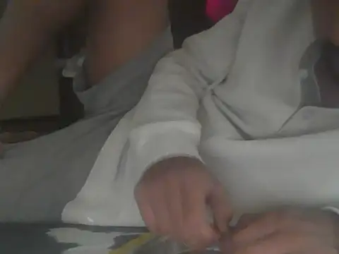 Hhhggghrrr3219 online show from November 14, 2025, 5:17 am