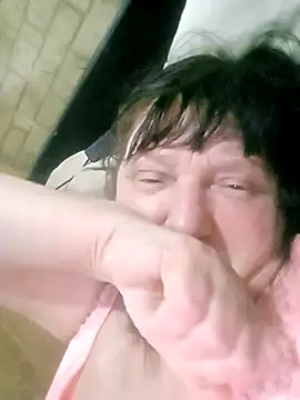 Apeesynka55211 online show from March 24, 2026, 11:43 pm