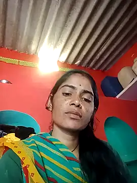 Snapshot of Maya_Rajput5 chatting on November 2, 2025, 4:04 am Maya Rajput5 online show from November 2, 2025, 4:04 am