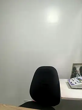 violeticafox online show from January 5, 2026, 7:17 pm