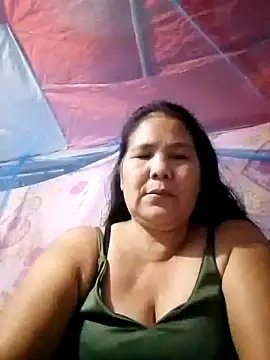 Snapshot of milagrose_rose chatting on October 15, 2025, 7:25 pm milagrose rose online show from October 15, 2025, 7:25 pm