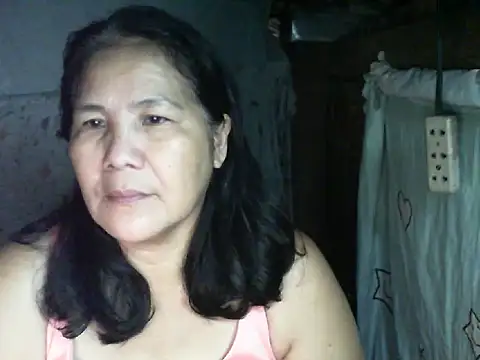 Snapshot of milagrose_rose chatting on October 25, 2025, 8:14 pm milagrose rose online show from October 25, 2025, 8:14 pm