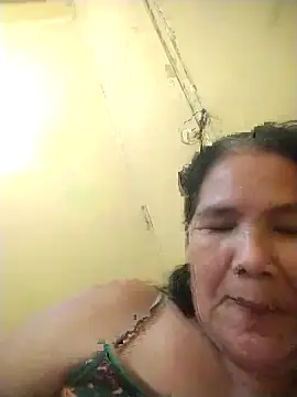 Snapshot of milagrose_rose chatting on November 29, 2025, 11:57 am milagrose rose online show from November 29, 2025, 11:57 am