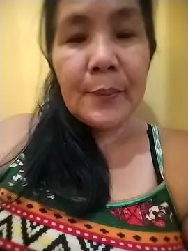 Snapshot of milagrose_rose chatting on November 30, 2025, 1:42 am milagrose rose online show from November 30, 2025, 1:42 am