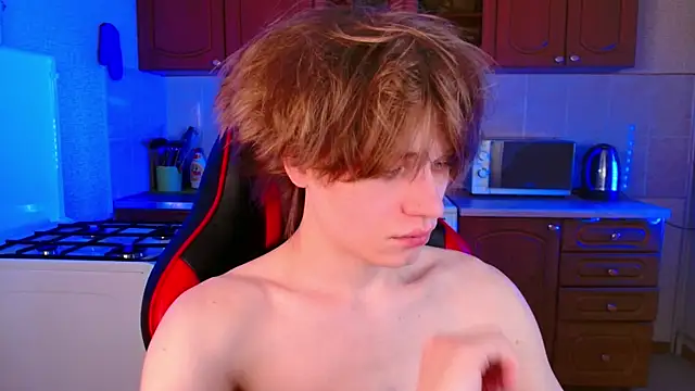 jeffreyue online show from November 26, 2025, 7:48 pm