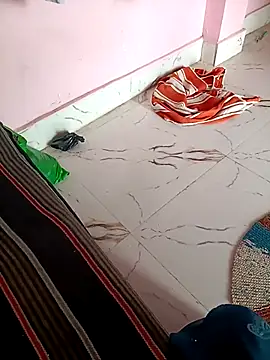 Hotty ruvi online show from October 8, 2025, 7:06 am