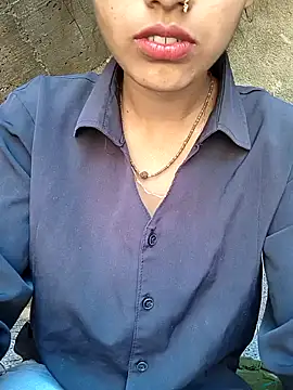 Hotty ruvi online show from October 17, 2025, 6:49 am