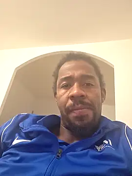 cracha online show from November 10, 2025, 11:59 pm