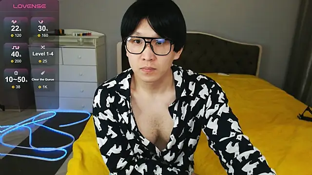 KaiChicken online show from April 12, 2026, 9:09 pm