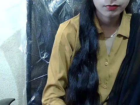 Snapshot of Shazi_1 chatting on November 10, 2025, 9:08 am Shazi 1 online show from November 10, 2025, 9:08 am