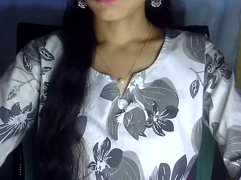 Snapshot of Shazi_1 chatting on May 30, 2026, 12:02 pm Shazi 1 online show from May 30, 2026, 12:02 pm