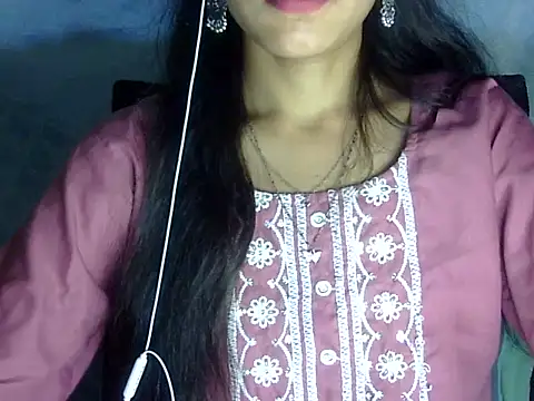 Snapshot of Shazi_1 chatting on June 2, 2026, 3:03 pm Shazi 1 online show from June 2, 2026, 3:03 pm