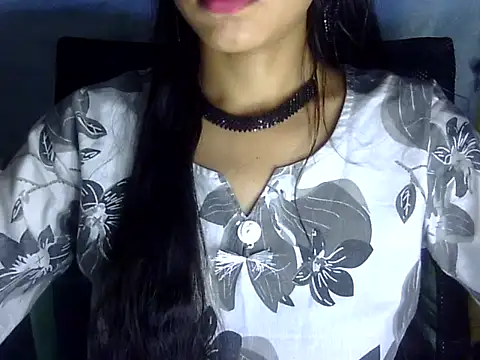 Snapshot of Shazi_1 chatting on June 7, 2026, 1:26 pm Shazi 1 online show from June 7, 2026, 1:26 pm