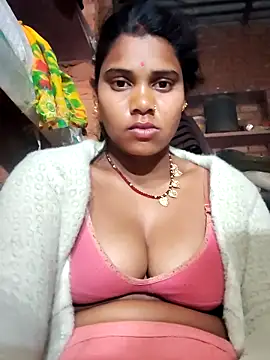 Katrina kaif143 online show from February 16, 2026, 10:17 pm