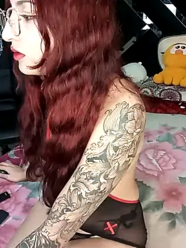 Snapshot of _luunaa_ chatting on October 4, 2025, 12:41 am  luunaa  online show from October 4, 2025, 12:41 am