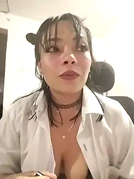 Valentina Squirt- online show from October 9, 2025, 10:02 am