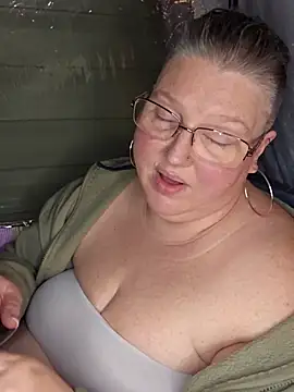 Snapshot of Budd_Bunney chatting on February 28, 2026, 1:28 am Budd Bunney online show from February 28, 2026, 1:28 am