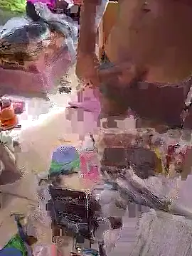 eroer20 online show from October 2, 2025, 2:13 pm