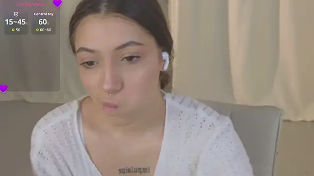 Snapshot of slow_flower chatting on November 26, 2025, 12:17 pm slow flower online show from November 26, 2025, 12:17 pm