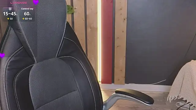 Snapshot of slow_flower chatting on November 29, 2025, 12:08 pm slow flower online show from November 29, 2025, 12:08 pm