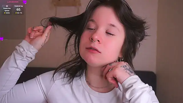 EviaVanveen online show from January 11, 2026, 8:41 am