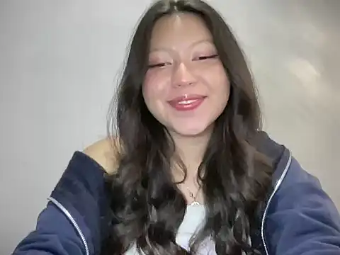 Snapshot of Rachel_James__ chatting on October 30, 2025, 5:42 am Rachel James   online show from October 30, 2025, 5:42 am