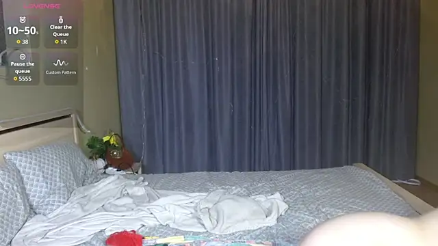 cutieblush online show from November 19, 2025, 9:59 pm