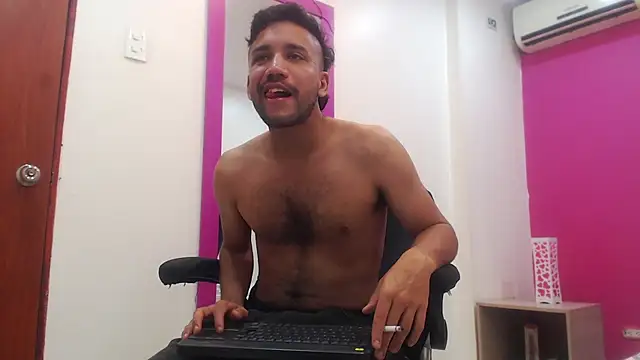 Juan FelipeX01 online show from November 17, 2025, 4:35 pm