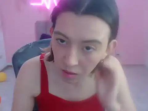 cristal hills 19 online show from November 22, 2025, 3:33 pm