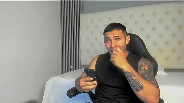 venedic bull online show from November 11, 2025, 4:34 am