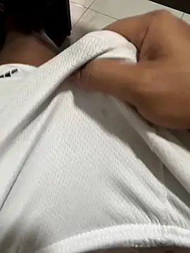 Snapshot of Pepitolim chatting on December 3, 2025, 8:29 pm Pepitolim online show from December 3, 2025, 8:29 pm