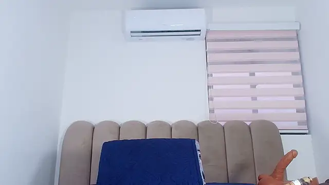 ashly mr online show from December 20, 2025, 12:01 pm