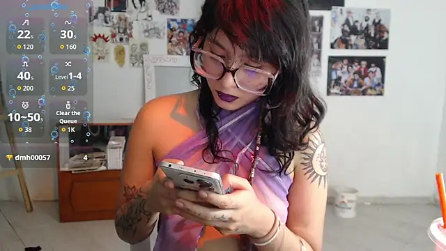 Lia Carter  online show from May 14, 2026, 8:59 pm