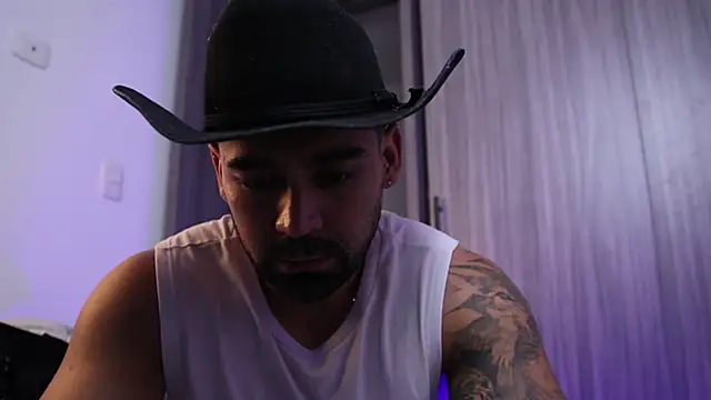 SOY MIKE online show from November 27, 2025, 8:22 pm