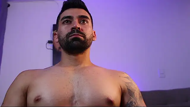 Snapshot of SOY_MIKE chatting on March 4, 2026, 1:44 am SOY MIKE online show from March 4, 2026, 1:44 am