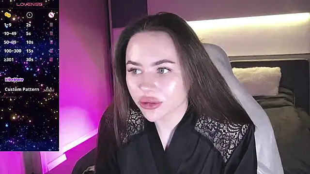 AlmaryKim online show from December 3, 2024, 3:33 pm