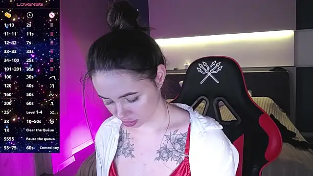 AlmaryKim online show from December 17, 2024, 6:53 pm