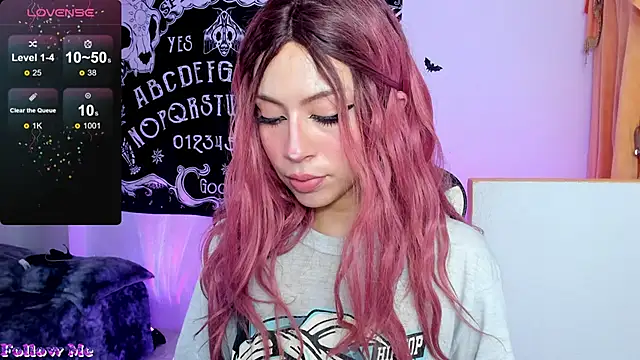 Anni 420  online show from October 29, 2025, 8:16 am