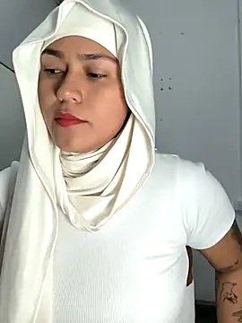 Nadia hasbun online show from October 2, 2025, 1:07 pm