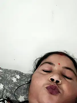 Monalisa22y online show from October 22, 2025, 4:51 pm